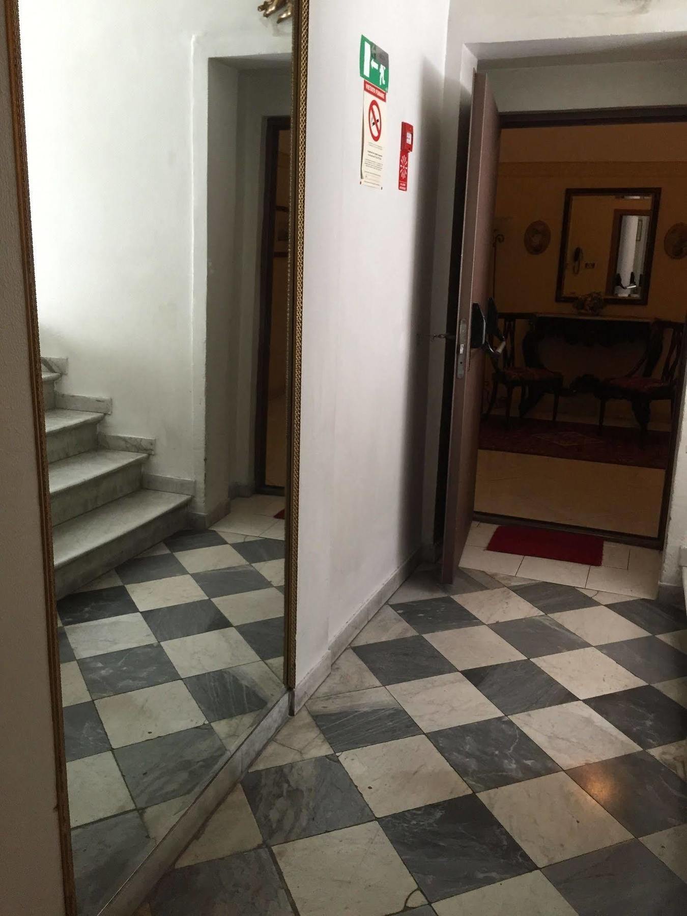 Hotel Centrale Europa CTA Exteriör bild
